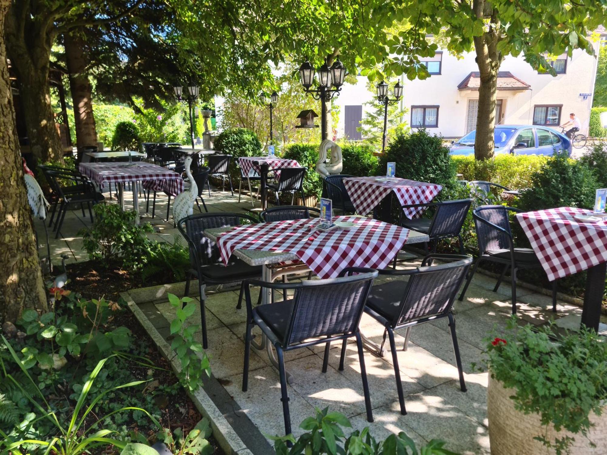 Hoeckner Plaza Hotel Attnang-Puchheim Екстер'єр фото